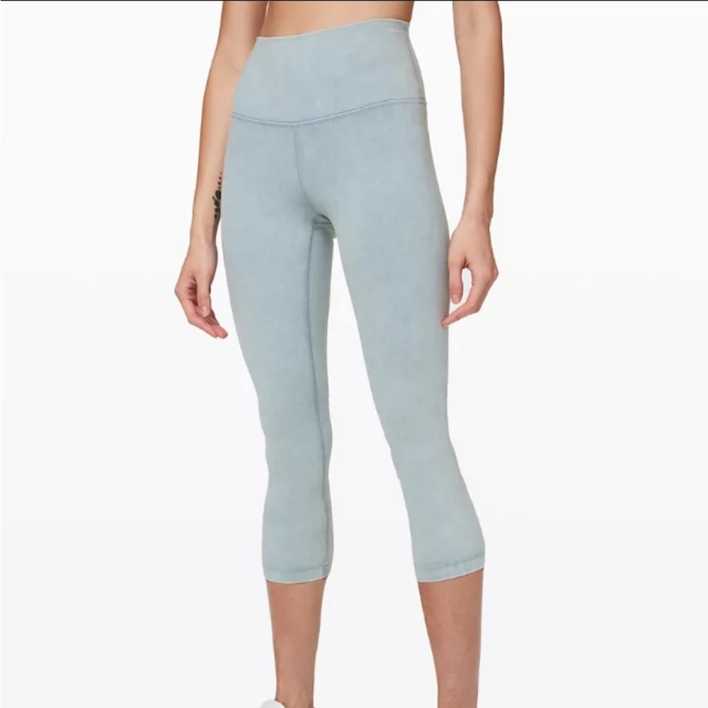 Lululemon wonder under blue leggings size 6